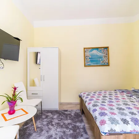 Katja & Lara Gasthuis 3*