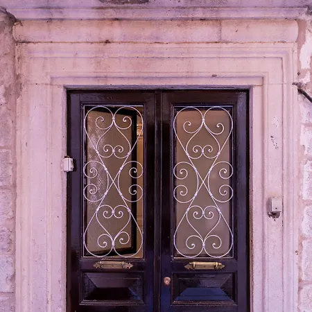 Katja & Lara ドゥブロブニク